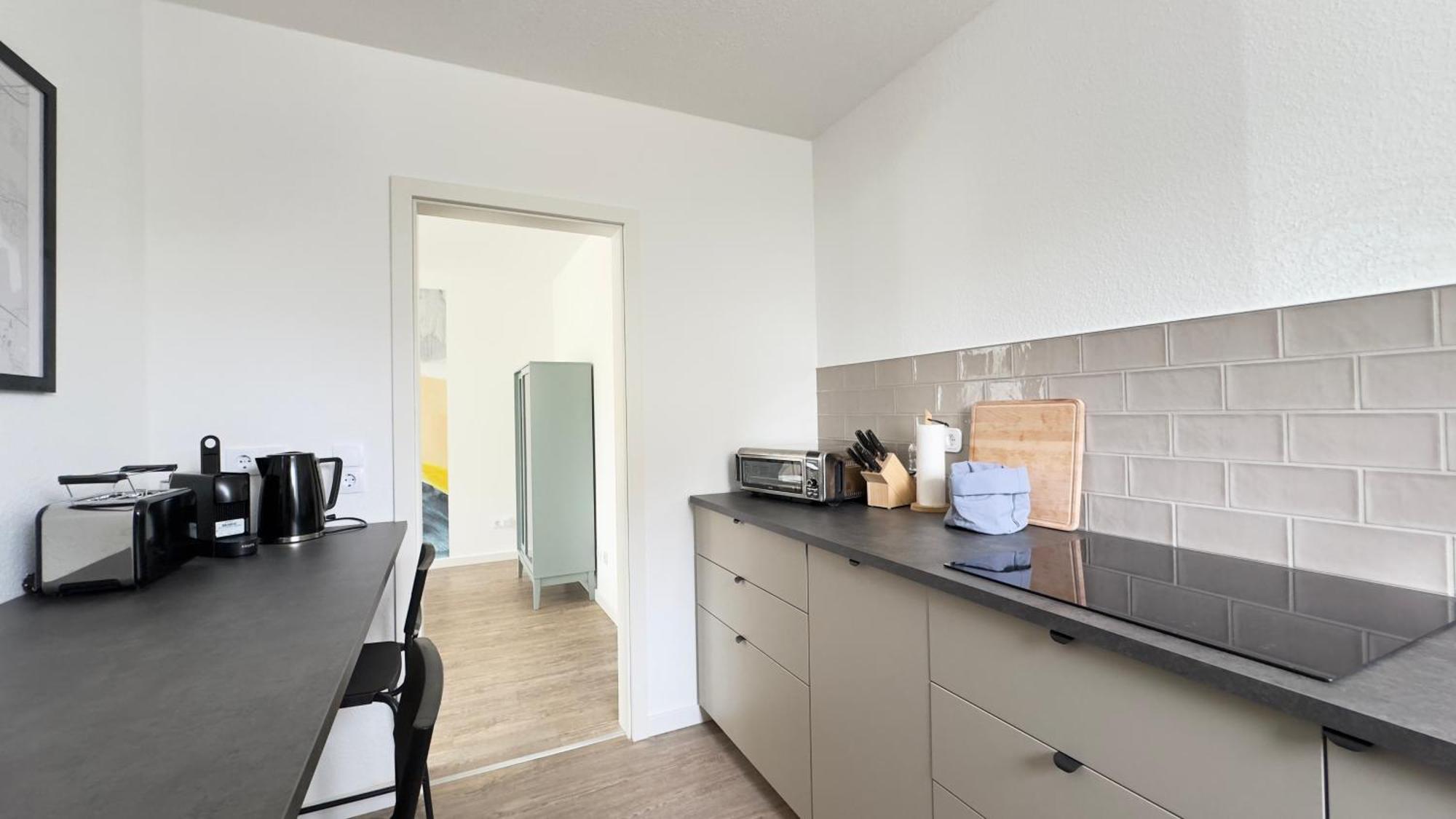Fewo Am Park - 4P, Boxspringbett, Balkon, Smarttv, Gesundbrunnen, Familienfreundlich Halle  Exterior photo
